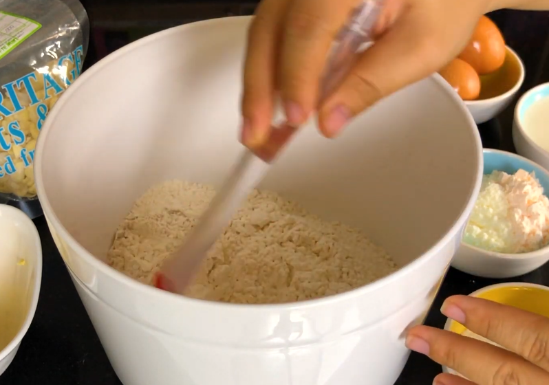 Cách làm bánh mì hoa cúc bằng lò nướng 3