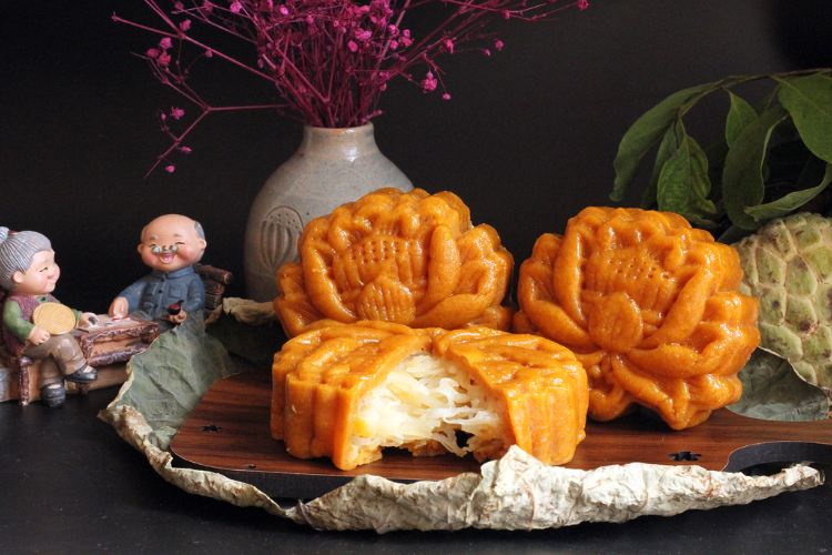 Hướng dẫn cách làm bánh nướng nhân sữa dừa truyền thống chuẩn vị ngay tại nhà