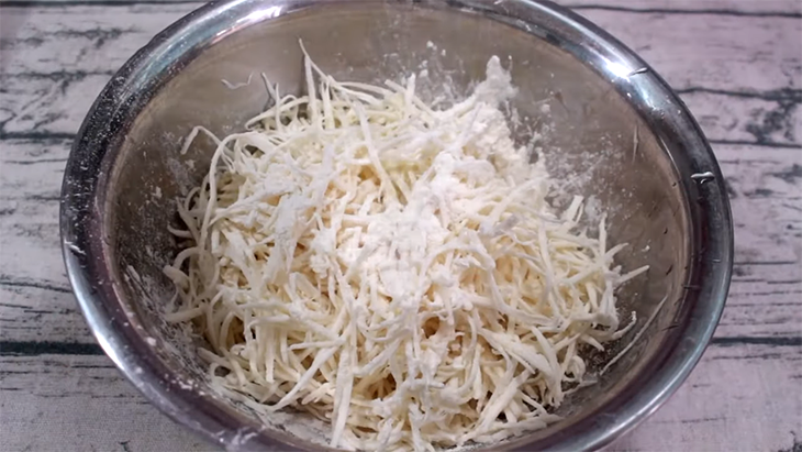 Cách làm bánh rế: Món ăn giòn rụm, thơm ngon từ khoai mì