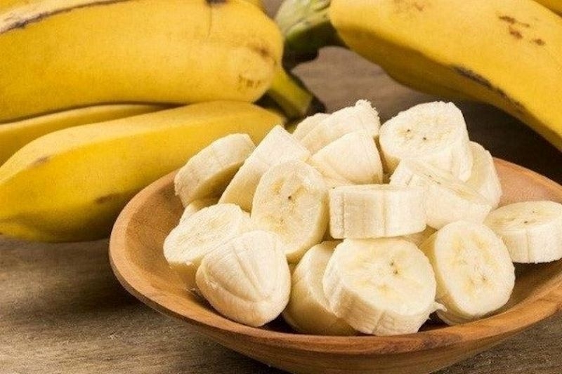 Cách làm bánh tráng chuối ép (ảnh 1)