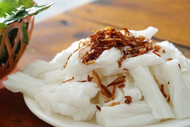 Cách làm bánh ướt thơm ngon bằng xửng hấp