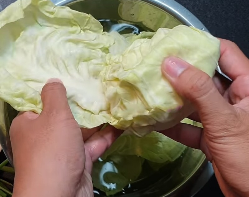 cách làm bắp cải kho tiêu (hình 4)