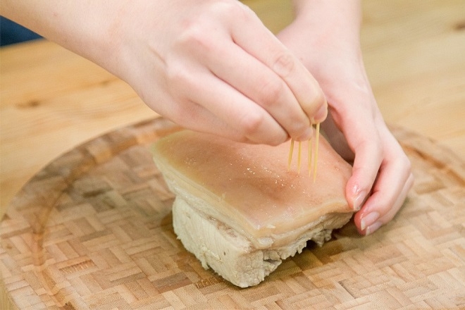 cách làm bim bim da heo bằng chảo chống dính (hình 4)