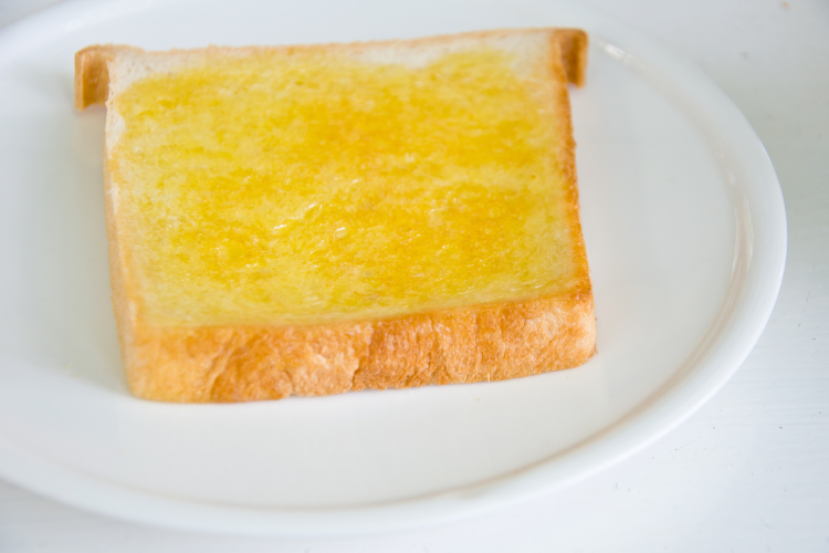 Cách làm bơ bánh mì hình 6