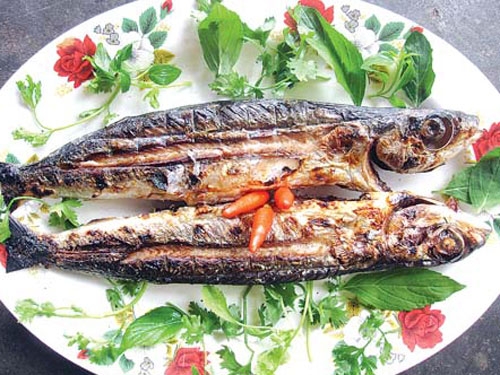 cách làm cá chuồn nướng nghệ (hình 6)