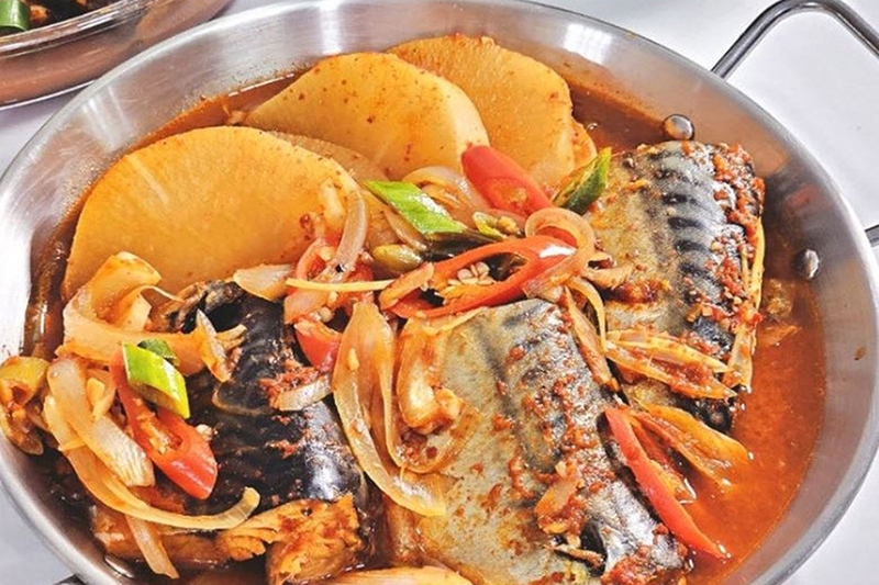 cách làm cá kho củ cải trắng đậm đà (hình 15)