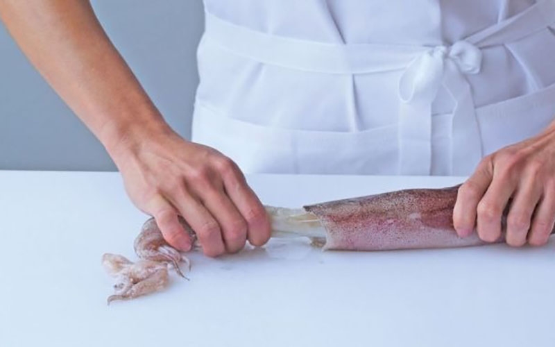 Mách bạn cách làm canh dưa chua tôm (hình 4)