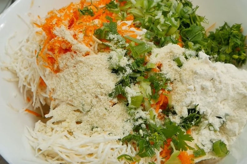 Chia sẻ chi tiết cách làm chả cá chay từ khoai môn (hình 7)
