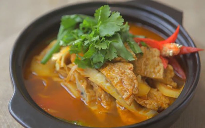 Cách làm chả cá kho măng đậm đà (hình 9)