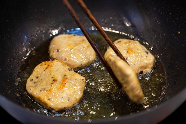 Chả cá thác lác chiên (ảnh 5)