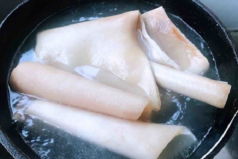 Cách làm chả da heo ớt xiêm 3