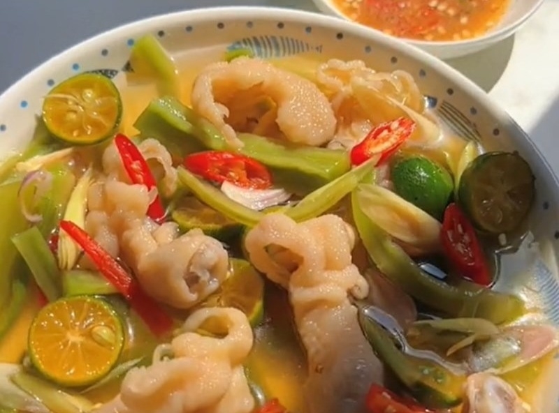 Cách làm chân gà ngâm rau tiến vua 8