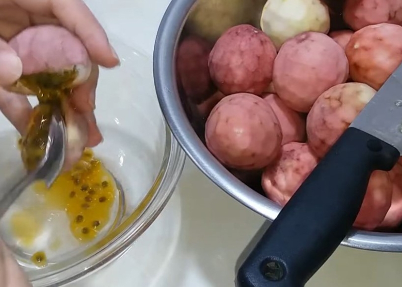 Cách làm chanh dây sấy dẻo (hình 4)