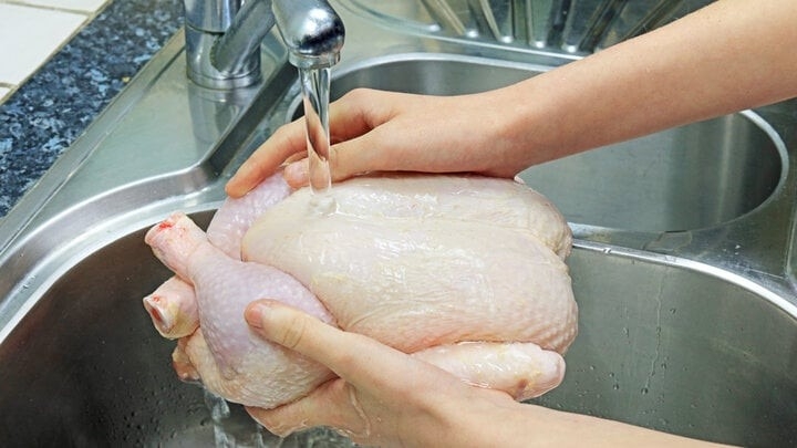 Cách làm cơm gà xé Phú Yên 3