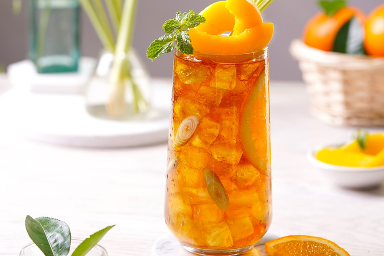 Cách làm đào ngâm, trà đào cam sả hình 5