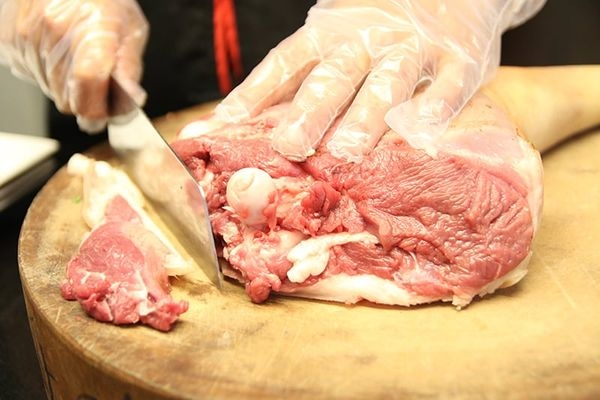 Cách làm gỏi bê thui (ảnh 2)