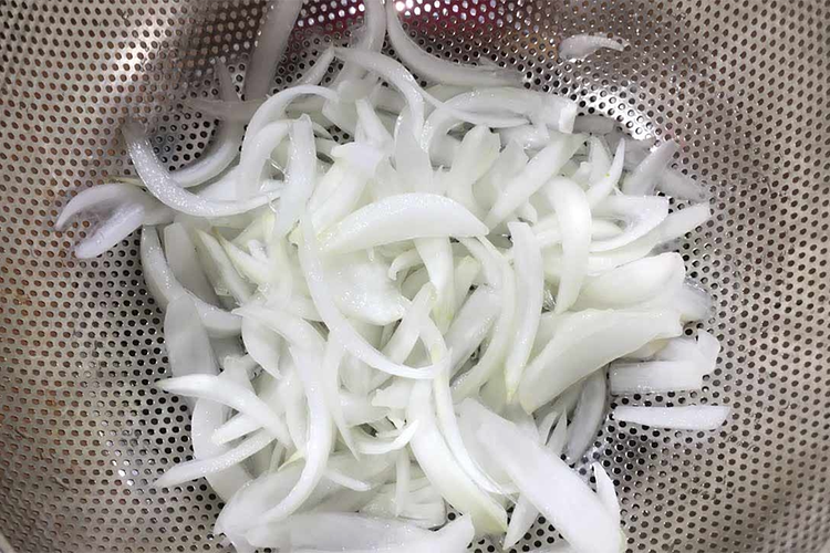 Cách làm gỏi bò hành tây (hình 7)