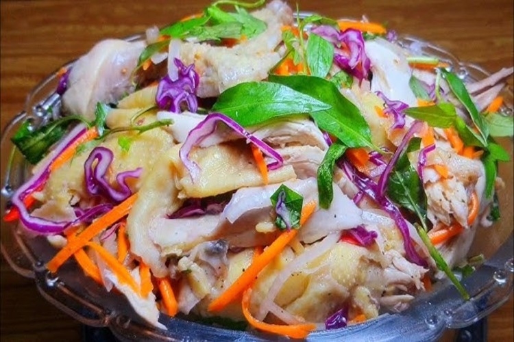 Cách làm gỏi ngũ sắc từ thịt gà: Món ngon thanh mát, đầy màu sắc và dinh dưỡng