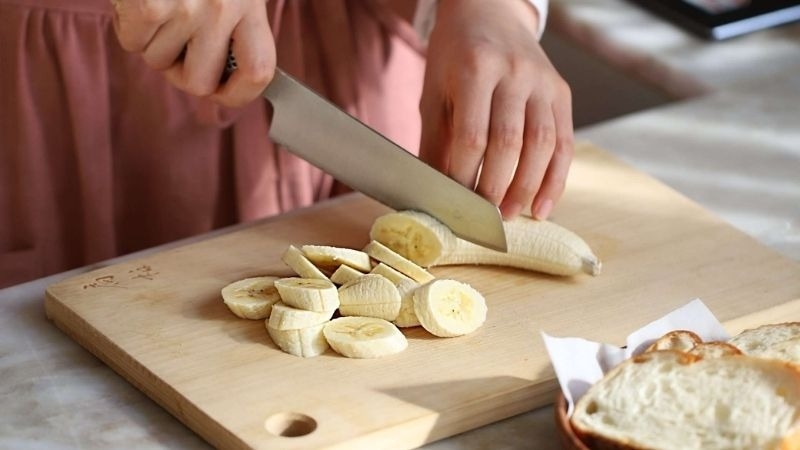 Cách làm kem chuối bằng máy ép chậm hình 5