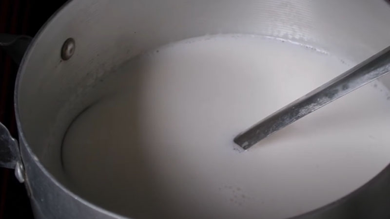 cách làm kem chuối sữa đặc không cần nước cốt dừa - hình 3