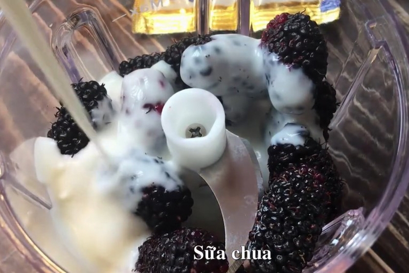 cách làm kem dâu tằm (hình 8)