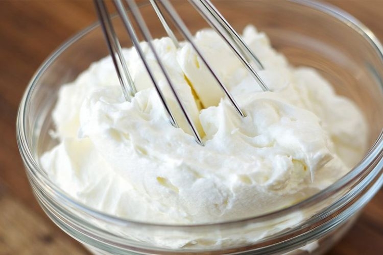 cach-lam-kem-tu-whipping-cream (5).jpg