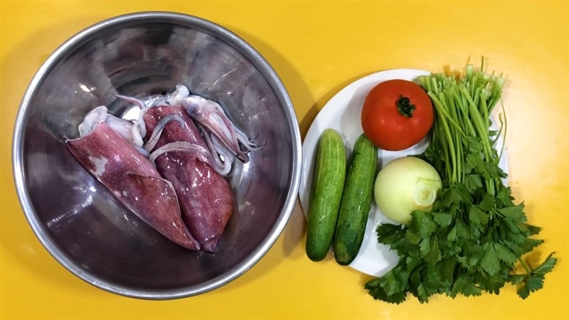 cách làm mực xào thập cẩm - nguyên liệu