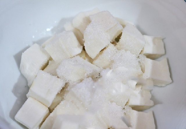 Cách làm mứt khoai mì 4