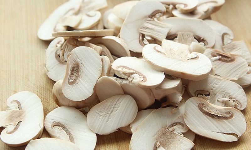Khám phá cách làm nấm mỡ xào thịt heo (hình 4)