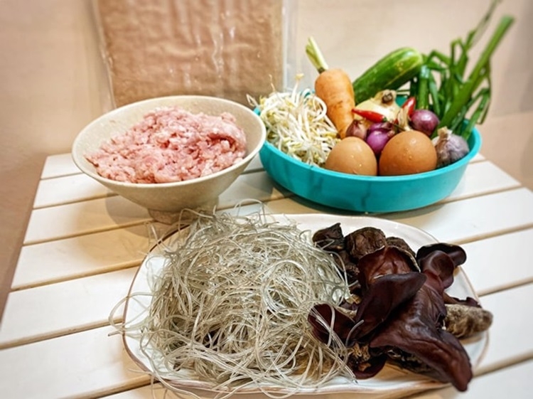 cách làm nem gà 1