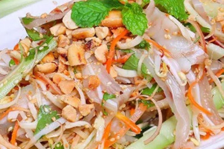 Cách làm nộm tai heo dưa chuột giòn ngon, hấp dẫn, đảm bảo ai cũng thích mê