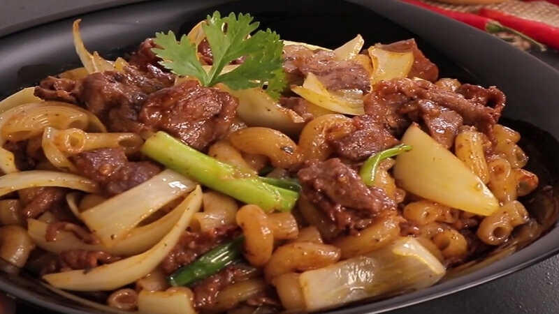 cách làm nui xào bò rau cải - hình 6