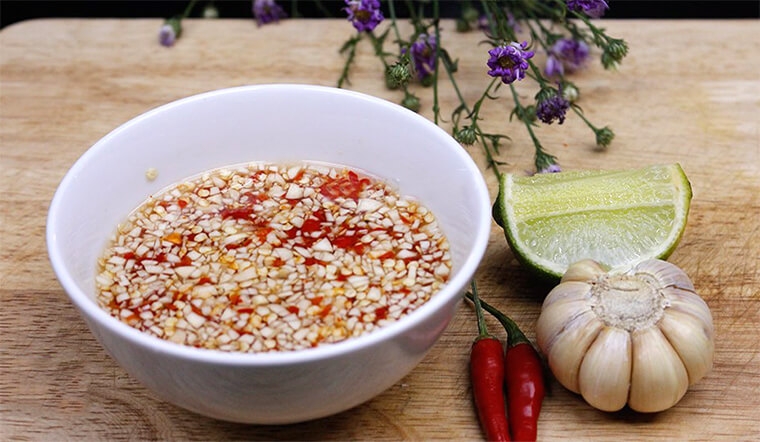 cách làm nước chấm bánh cuốn 1