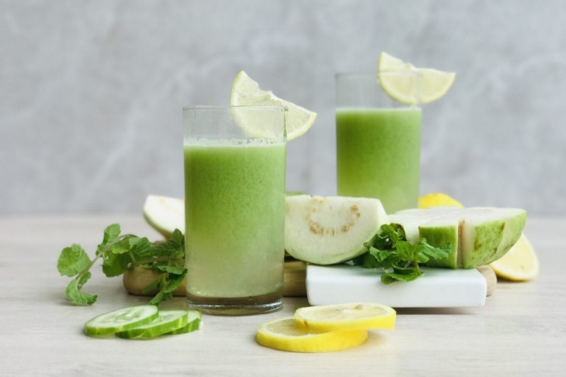 Nước ép cần tây ổi (hình 2)