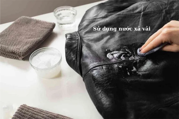 cách làm phẳng áo da bị nhăn 3