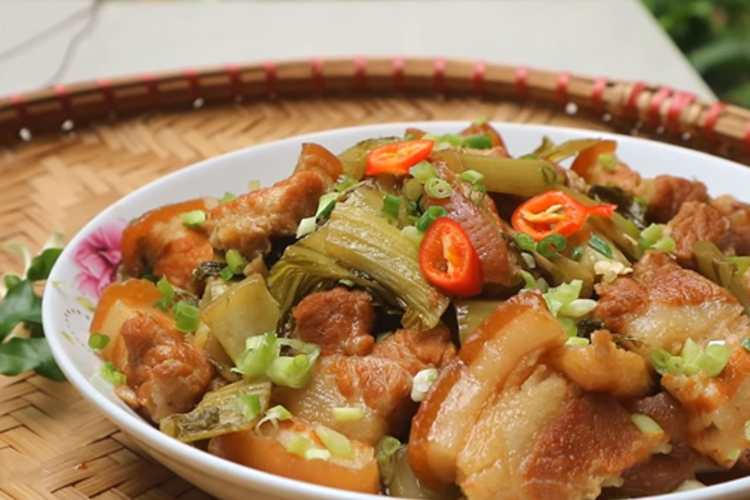 cách làm thịt ba chỉ kho dưa chua hình 6