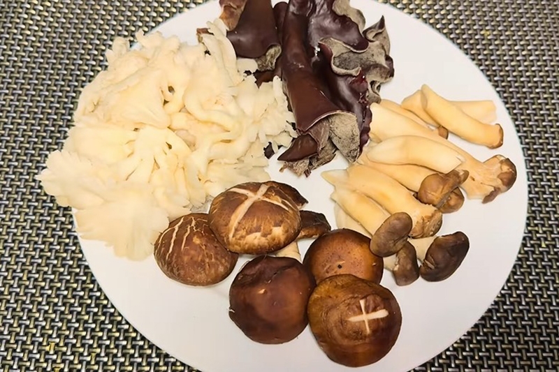Hướng dẫn cách làm thịt đông chay (hình 1)