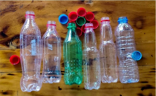 cách làm thùng rác bằng chai nhựa (hình 3)