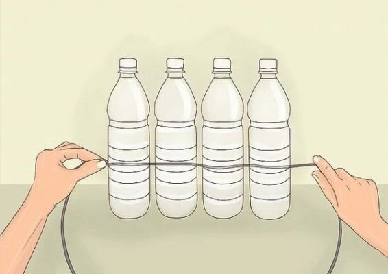 cách làm thùng rác bằng chai nhựa (hình 5)