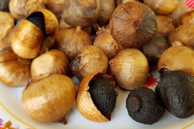 cách làm tỏi đen bằng nồi cơm điện 5