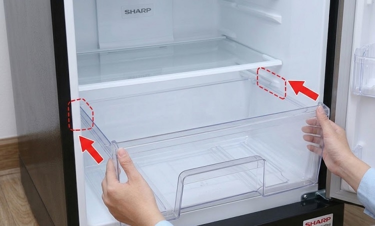 Cách lắp các ngăn tủ lạnh Sharp (Hình 5)