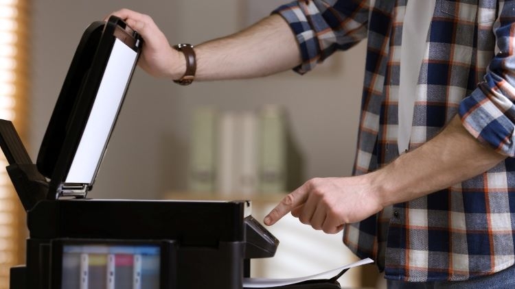 Cách lắp hộp mực máy in Canon 2900 (ảnh 5)