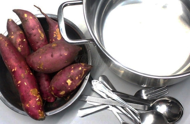 Cách luộc khoai lang không cần nước 1