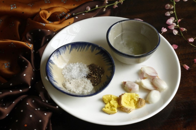 cách luộc thịt ba chỉ 2
