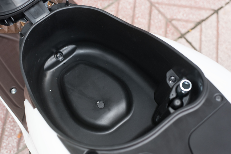 Cách mở cốp xe Vision hình 6