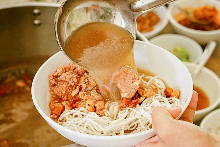 Cách nấu bún riêu thịt (Hình 6)