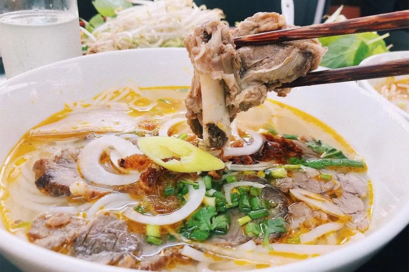 Cách nấu bún sườn bò (Hình 7)