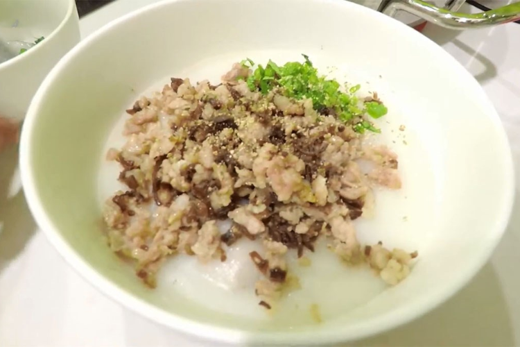 Cách nấu cháo sườn bột 1