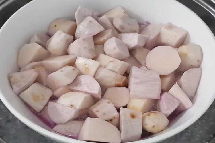 Cách nấu chè khoai môn bằng nồi cơm điện (Hình 6)