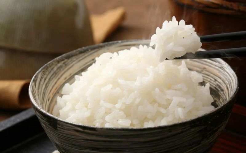 Mẹo nấu gạo ST25 chín đều